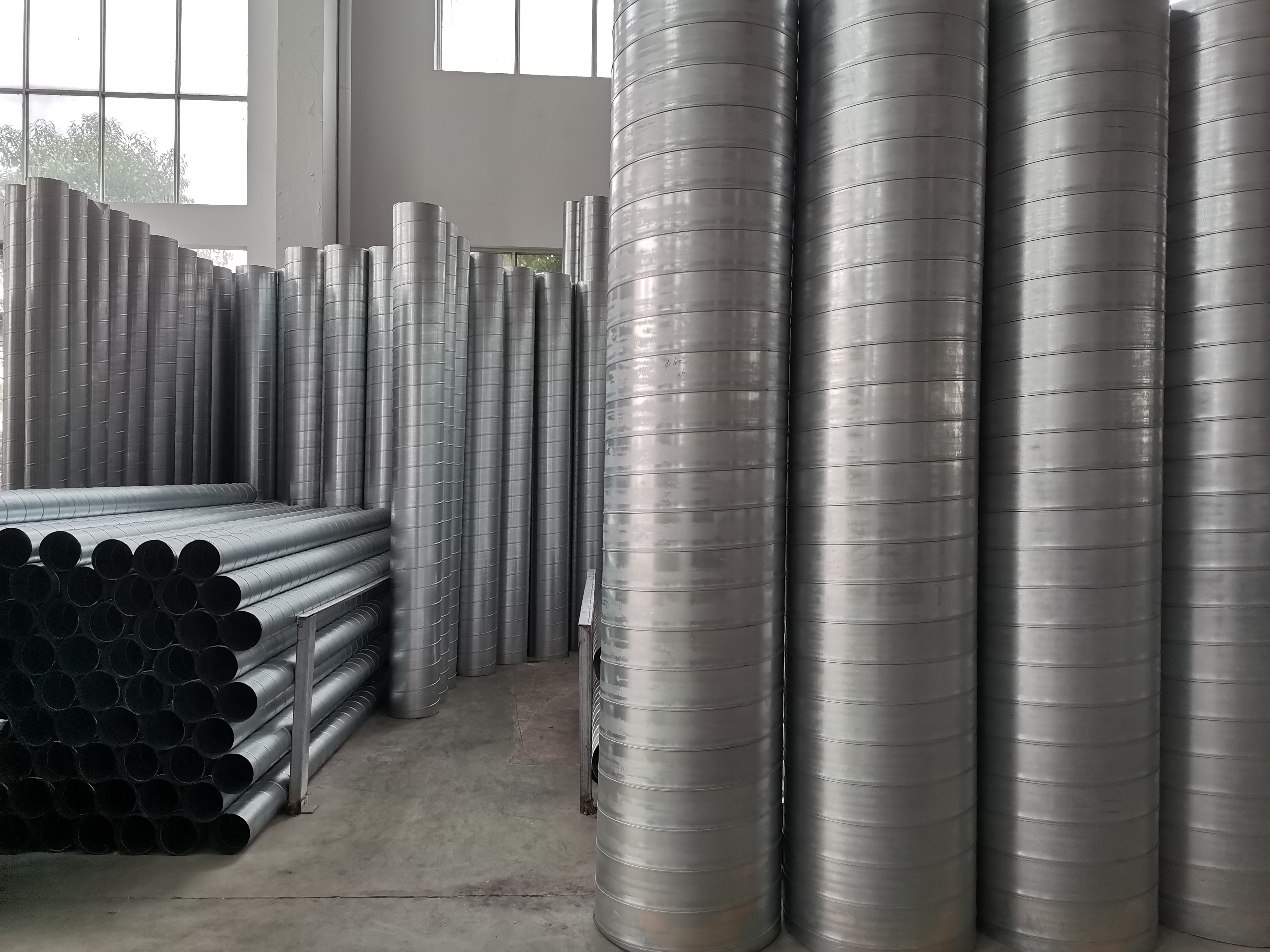 安裝鍍鋅管道時(shí)應(yīng)注意哪些方面？--[大世界]